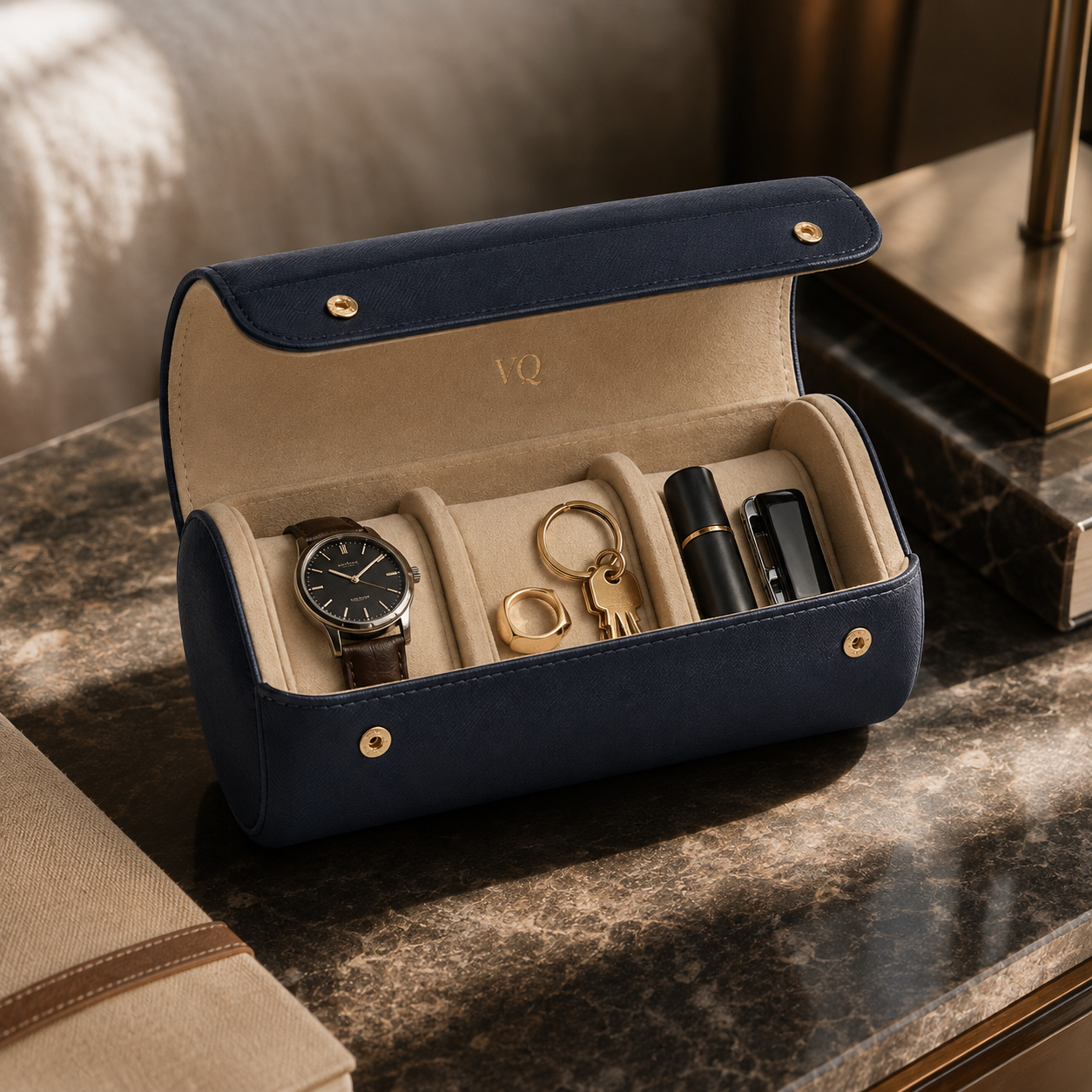 Varenqio Snap Valet Tray lifestyle